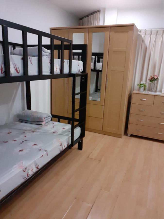 Baansu Hostel Bangkok Eksteriør billede