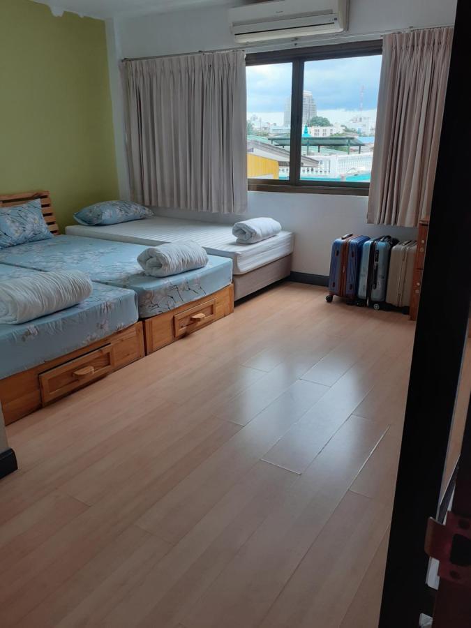 Baansu Hostel Bangkok Eksteriør billede